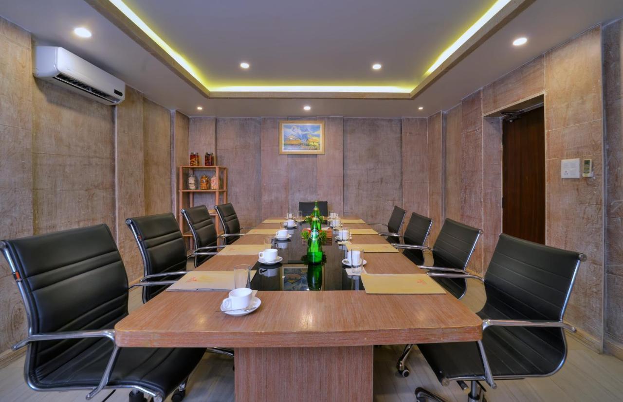 Hotel Barahi Ποκάρα Εξωτερικό φωτογραφία
