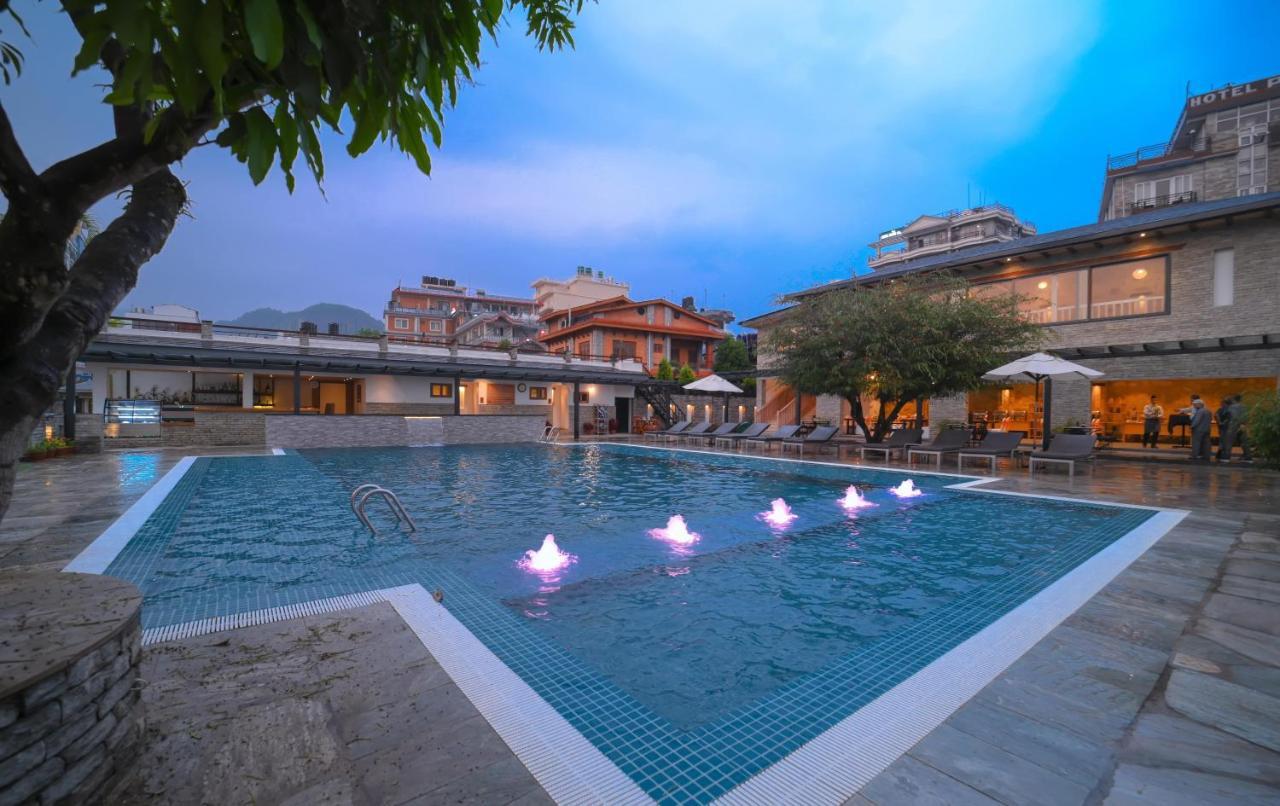Hotel Barahi Ποκάρα Εξωτερικό φωτογραφία