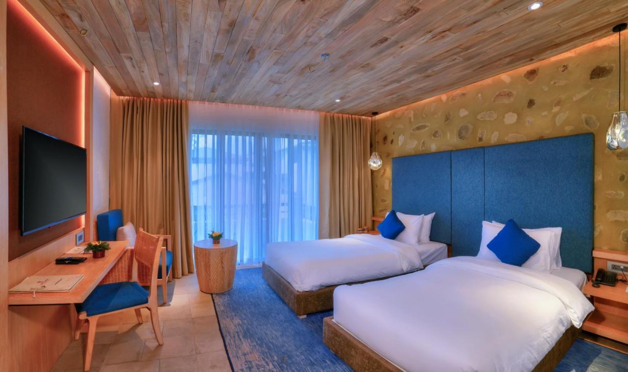 Hotel Barahi Ποκάρα Εξωτερικό φωτογραφία