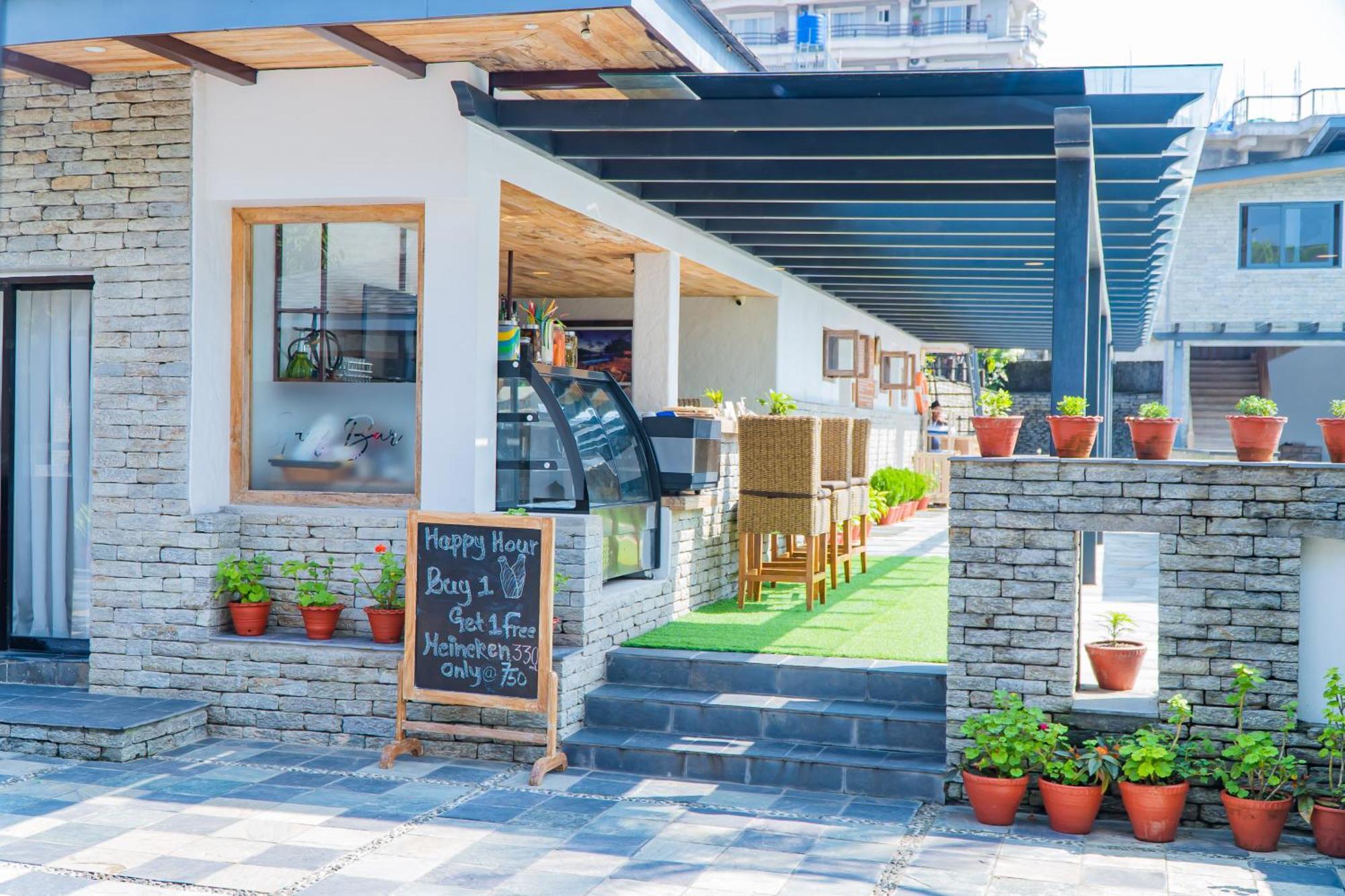 Hotel Barahi Ποκάρα Εξωτερικό φωτογραφία
