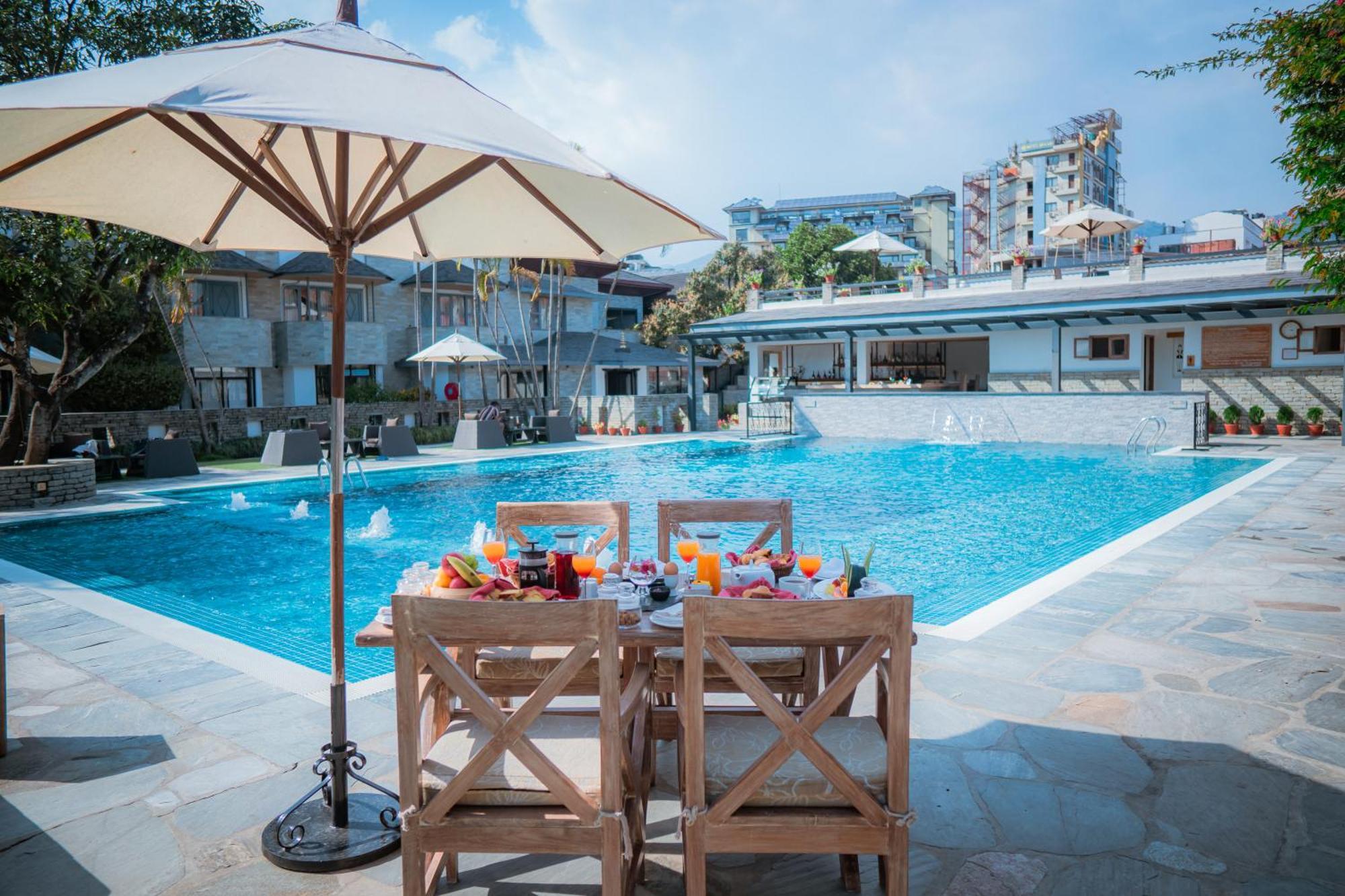 Hotel Barahi Ποκάρα Εξωτερικό φωτογραφία