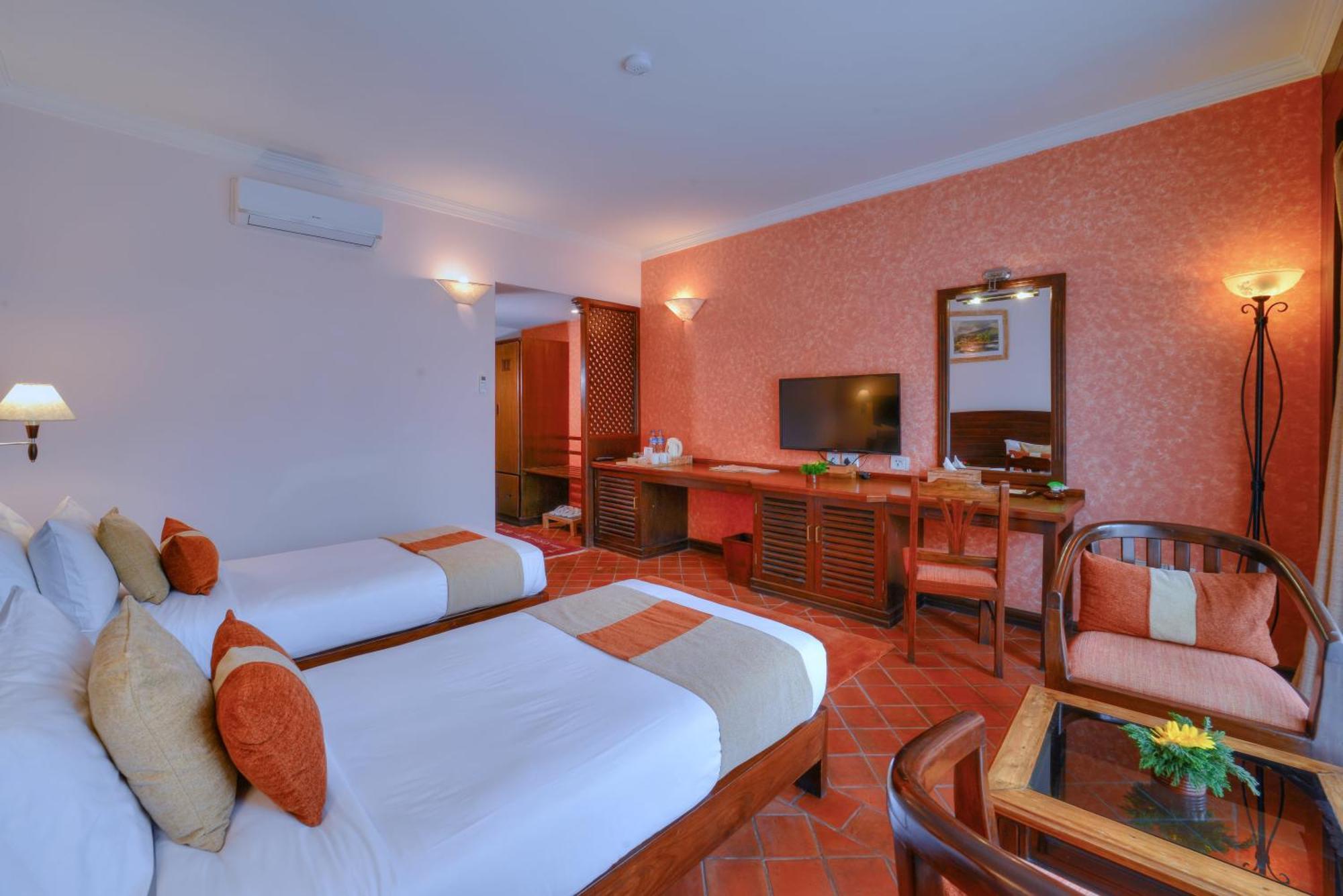 Hotel Barahi Ποκάρα Εξωτερικό φωτογραφία